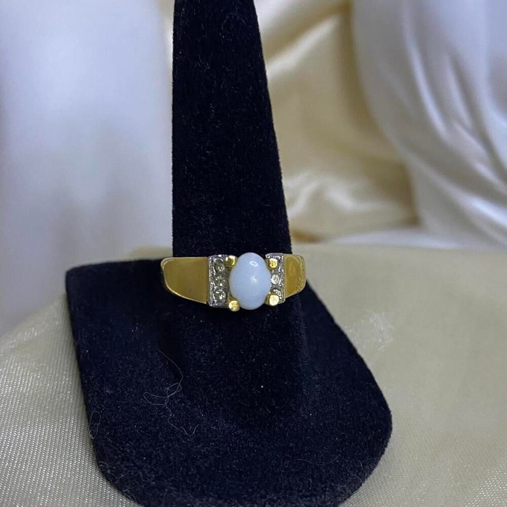 Vintage 18K HGE White Opal Style Cabochon Ring with Rhinestone Accents